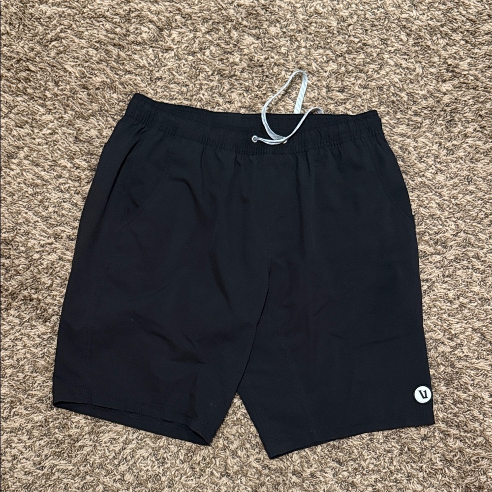 Vuori Kore Short 9” w/liner